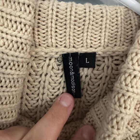 moon & madison Classic Cable Knit Turtleneck Sweater Women's Size Large Beige - Picture 4 of 10